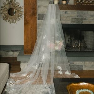 Grace Loves Lace Fleur Veil